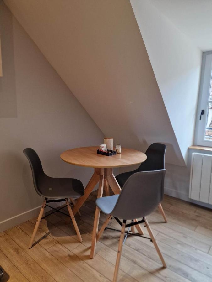 Appartement Au Coeur De Vezelay - Galerie 10 エクステリア 写真