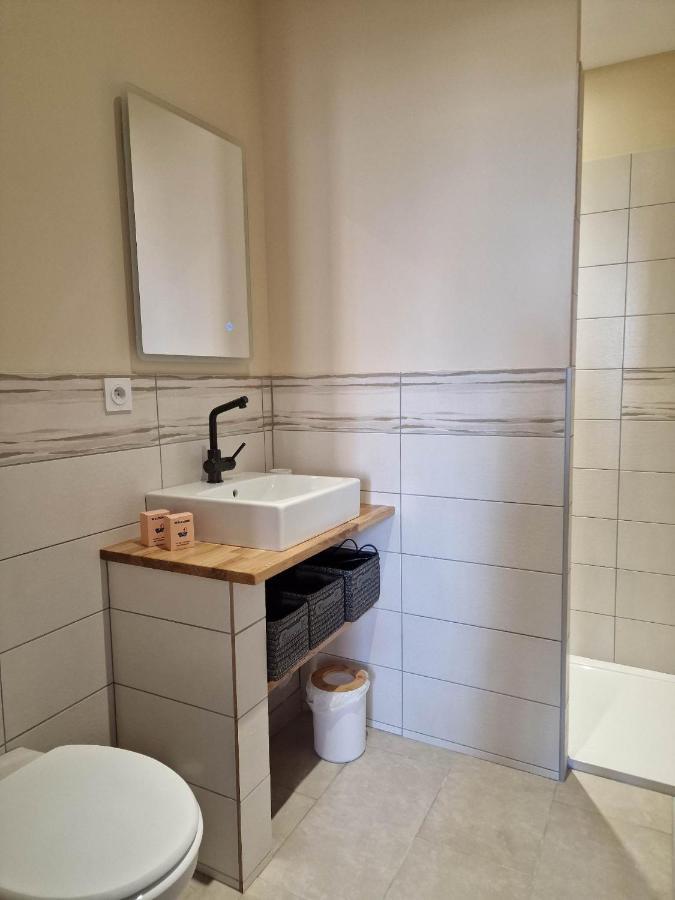 Appartement Au Coeur De Vezelay - Galerie 10 エクステリア 写真